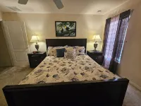 5 Star - 5 Br/4 Bath Villa - Perfect for Family Vacation. Minutes to Disney.