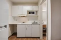 Birch Hill Suites Kansas City - Independence