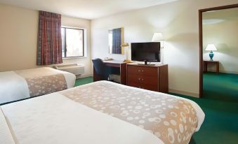 Norwood Inn & Suites Columbus