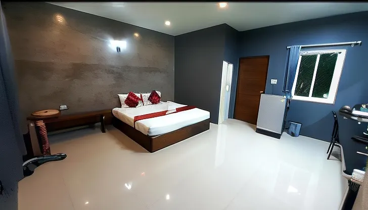 ห้องดีลักซ์ เตียงใหญ่ 1 เตียง