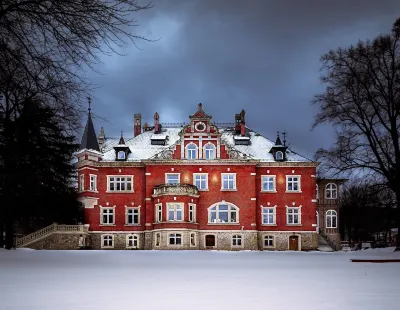 Hotel Dębowy Biowellness & Spa Góry Sowie Hotels in 