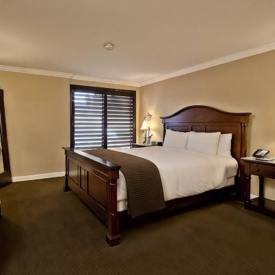 Deluxe King Wood Floor Cupertino Hotel Promo Code