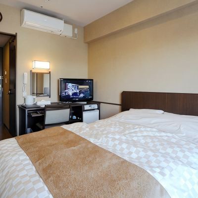 洋風ダブルベッドルーム(禁煙、カップル、ご利用人数2名) 東京・湯河原温泉　万葉の湯 クーポン