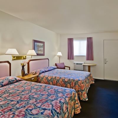 Deluxe Non-Smoking 2 Double Beds Room
