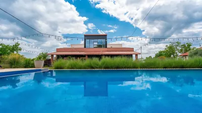 Giuaani Winery Hotels in 