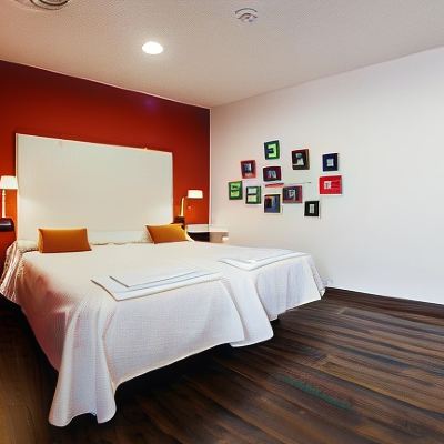 Double Room with Shared Bathroom Ritual Alameda Sevilla Promo Code