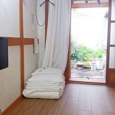 Borisoo Rose Borisu Guesthouse Promo Code