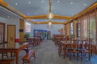 Two rolls B&B (Jiuhuashan Tourist Transfer Center)