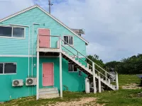 Spacious apartment 5 minute away from three breathtaking beaches Hôtels à : 
