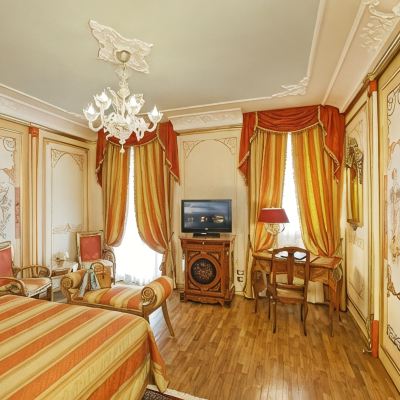 Triple Room with Lake View Hotel Regina Palace Promo Code