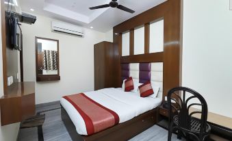 Lord Krishna Hotel DX. Inn