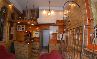 Palm Hostel - Housity