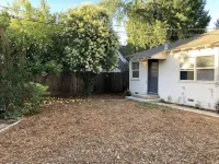2 Bed Near Doctors Hospital: Beautiful, Sunny, New