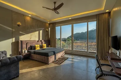 The Hosteller Bam Lonavala, Tiger Point Hotels in 