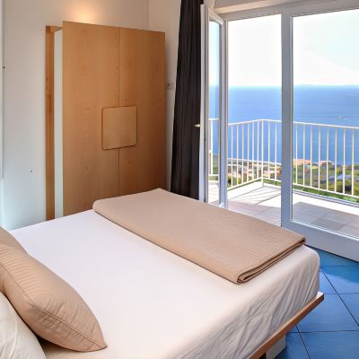 Superior Double Room, 1 Bedroom, Balcony, Sea Facing