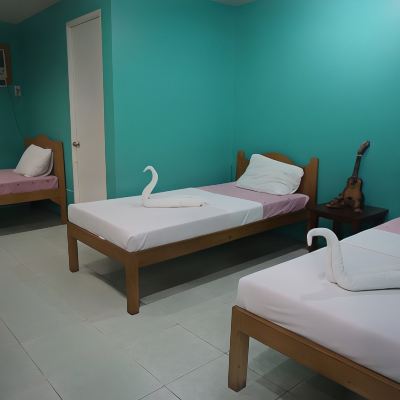 Triple Room with 3 Single Beds