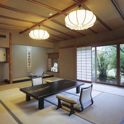 離れた和風スイート（熱海石庭） あたみ石亭 クーポン