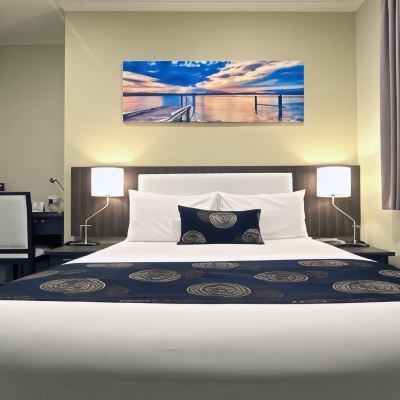 Superior Queen Room Park Squire Motor Inn & Serviced Apartments Promo Code