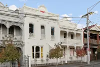 Fitzroy Private Rooms - 132 Nicholson Homestay Hotels in 