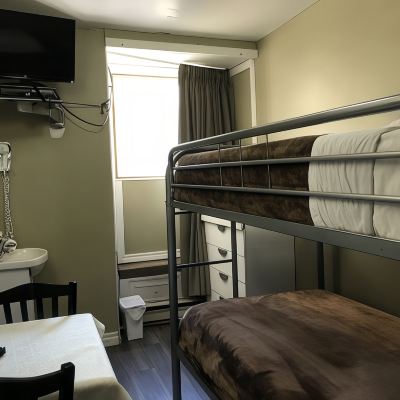 Bunk Bed Room with Private Bathroom