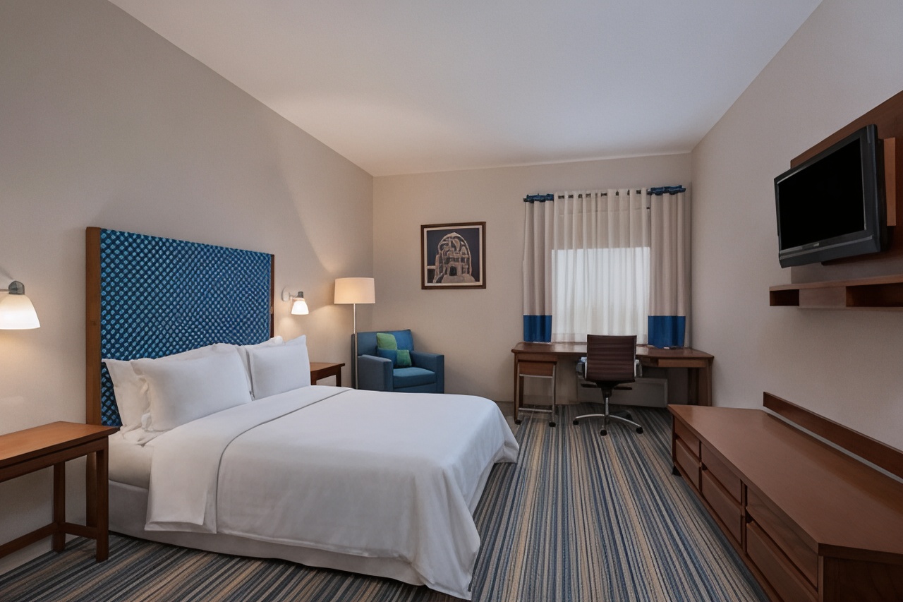 Four Points by Sheraton Monterrey Linda Vista豪华特大床房