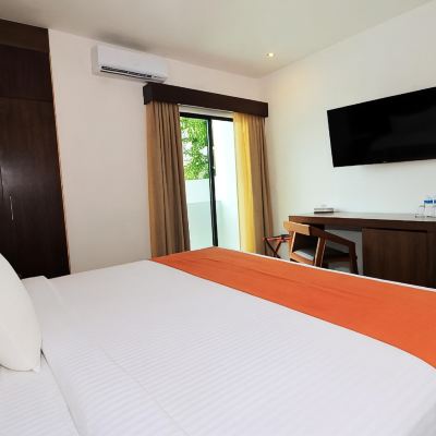 Deluxe King Room We Hotels Promo Code