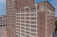 DoubleTree Suites by Hilton Hotel Detroit Downtown - Fort Shelby Các khách sạn ở 