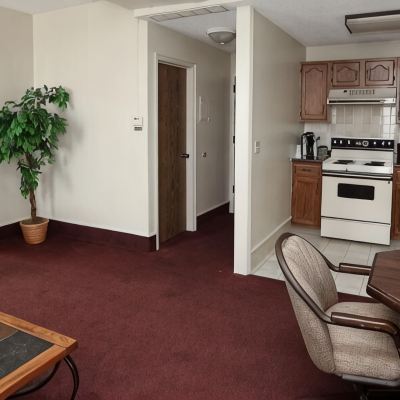 Standard Suite, 1 King Bed, Kitchen Arrow Hotel Promo Code