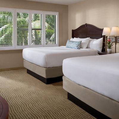 Courtside Queens Bahia Resort Hotel Promo Code