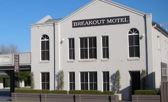 Breakout Motor Inn