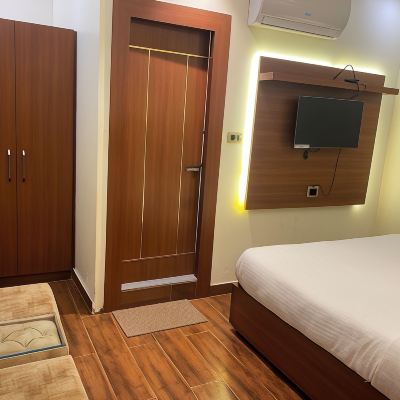 Deluxe Double Room, 1 Bedroom, City View Ramesh Palace Promo Code