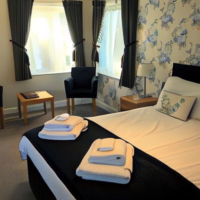 Deluxe Double Room, Ensuite The Bird in Hand Promo Code