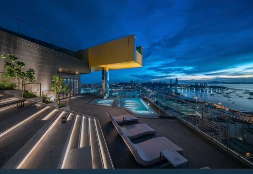 The Edge Central Pattaya – Near Beach, Central & Walking Street by Smile