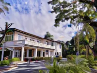 The Henry Hotel Manila