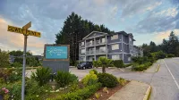 Gibsons Landing Inn
