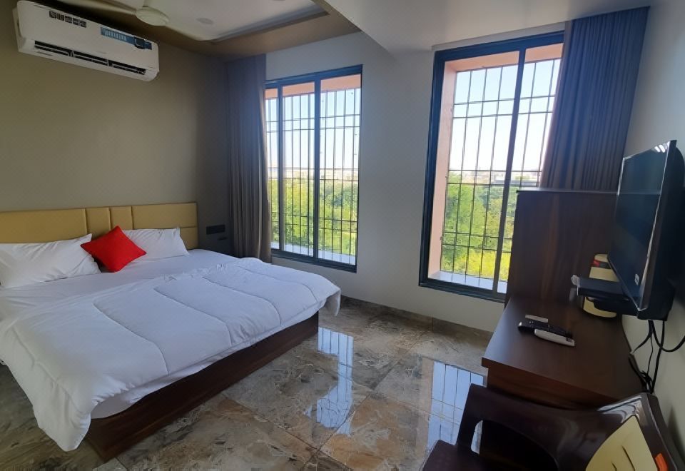 Hotel The Pill Bhavnagar ( Gujrat) Deluxe Double Bed Room Ac