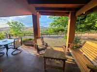 Overlook Sedona in the Horizon and Wine Valley below, Hike, Relax! 2Br