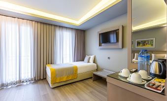 Seraglio Hotel & Suites