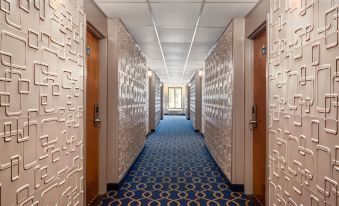 Days Inn & Suites by Wyndham Fort Bragg/Cross Creek Mall