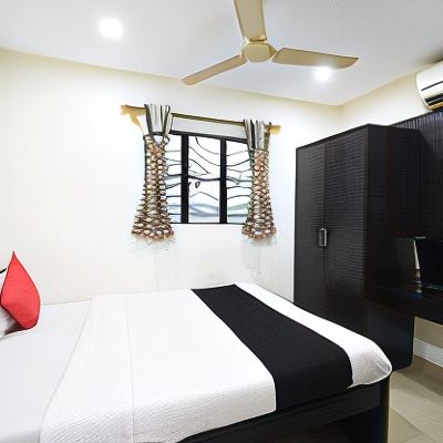 Semi Deluxe Room