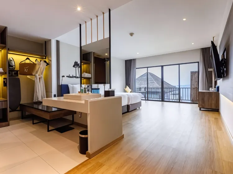 Koh Si Chang Sea View Premier Villa-Two Single Beds