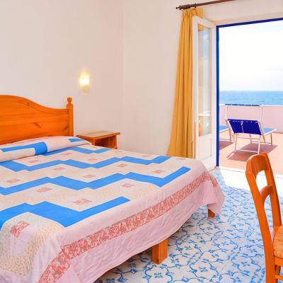 Superior Double Room with Sea View Hotel Regina del Mare Promo Code