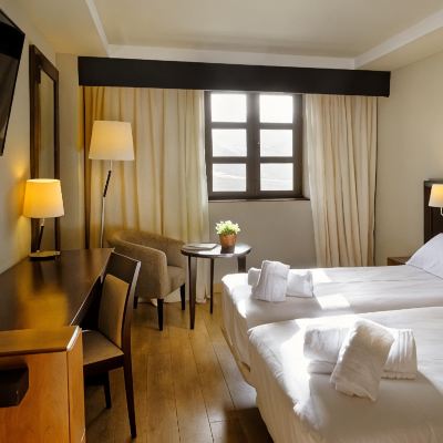 Standard Room Hotel Aragón Hills & Spa Promo Code