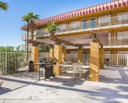 Rodeway Inn & Suites