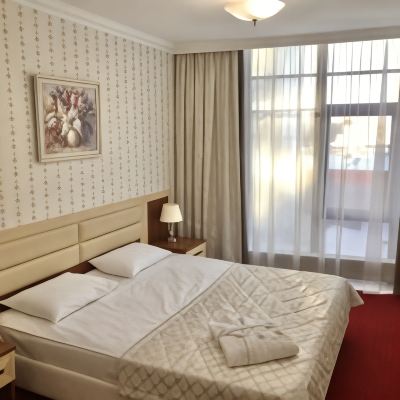 Standard Comfort Room with 1 Double Bed Polaris Promo Code
