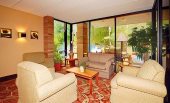 La Quinta Inn & Suites by Wyndham Sturbridge