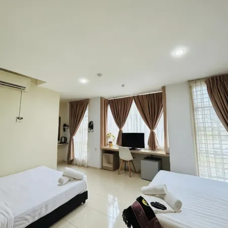 Noor Hotel Kangar Отели в г. Перлис