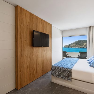 Suite Llaut Aparthotel Bahía Suites Camp de Mar Promo Code