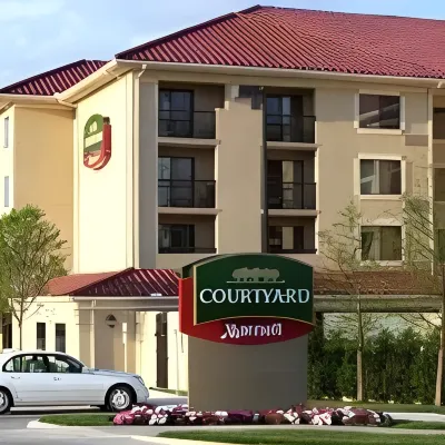 Courtyard Fort Worth I-30 West Near Nas JRB Hotels near Noble Planetarium