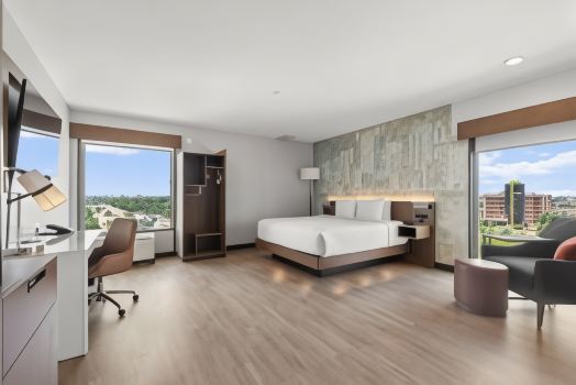 Cambria Hotel Orlando Near Universal Theme Parks